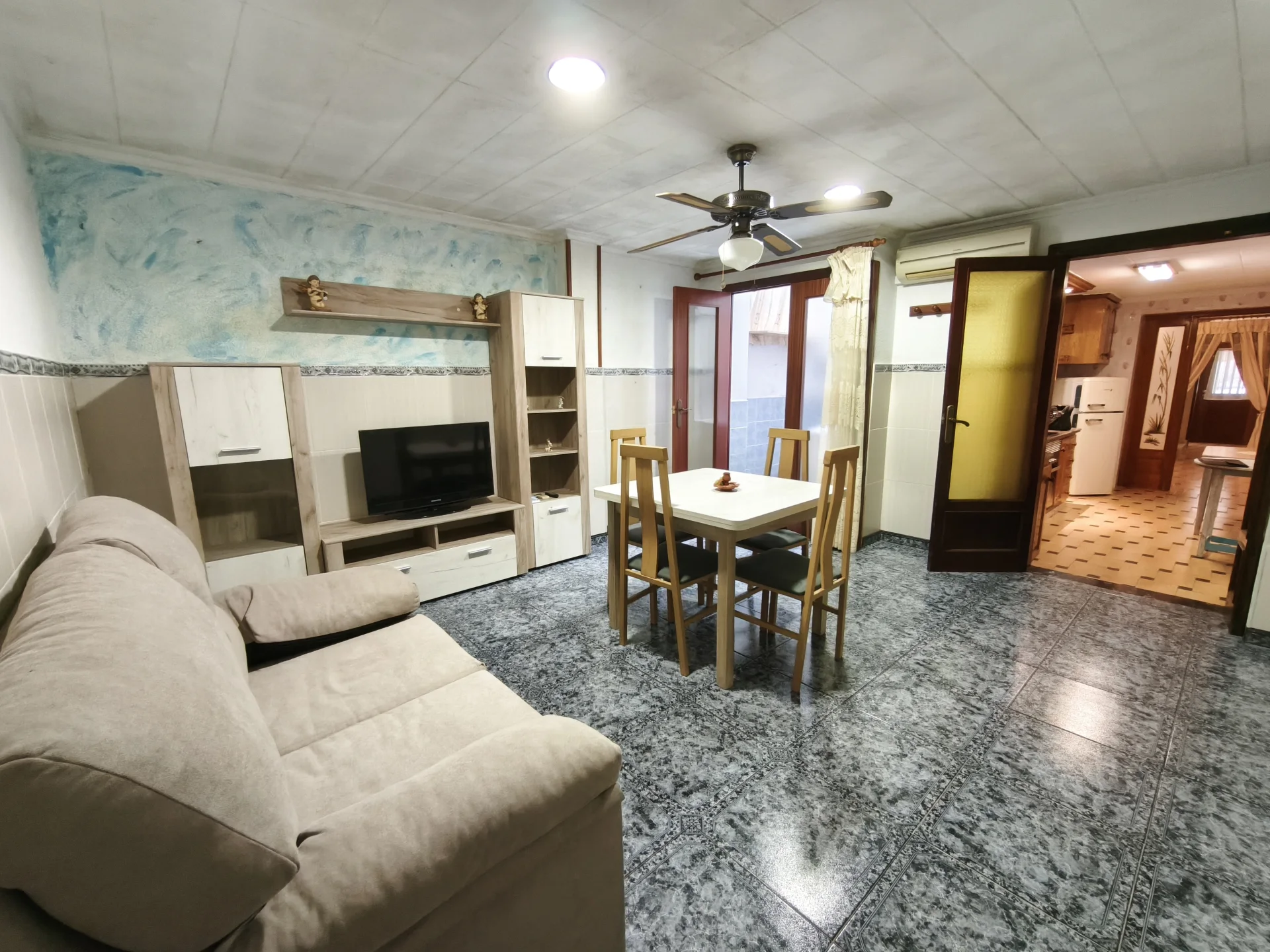 Casa de 3 plantas con terraza para entrar a vivir en Riola - Lexmar Inmobiliaria