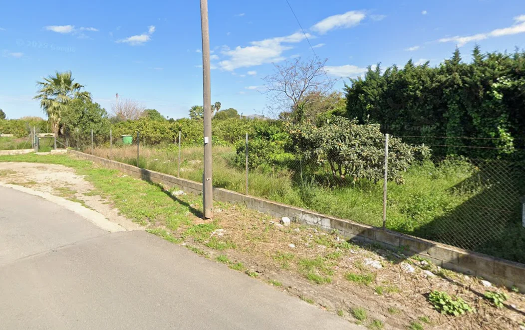 Terreno en venta en Calle de Riola - Lexmar Inmobiliaria